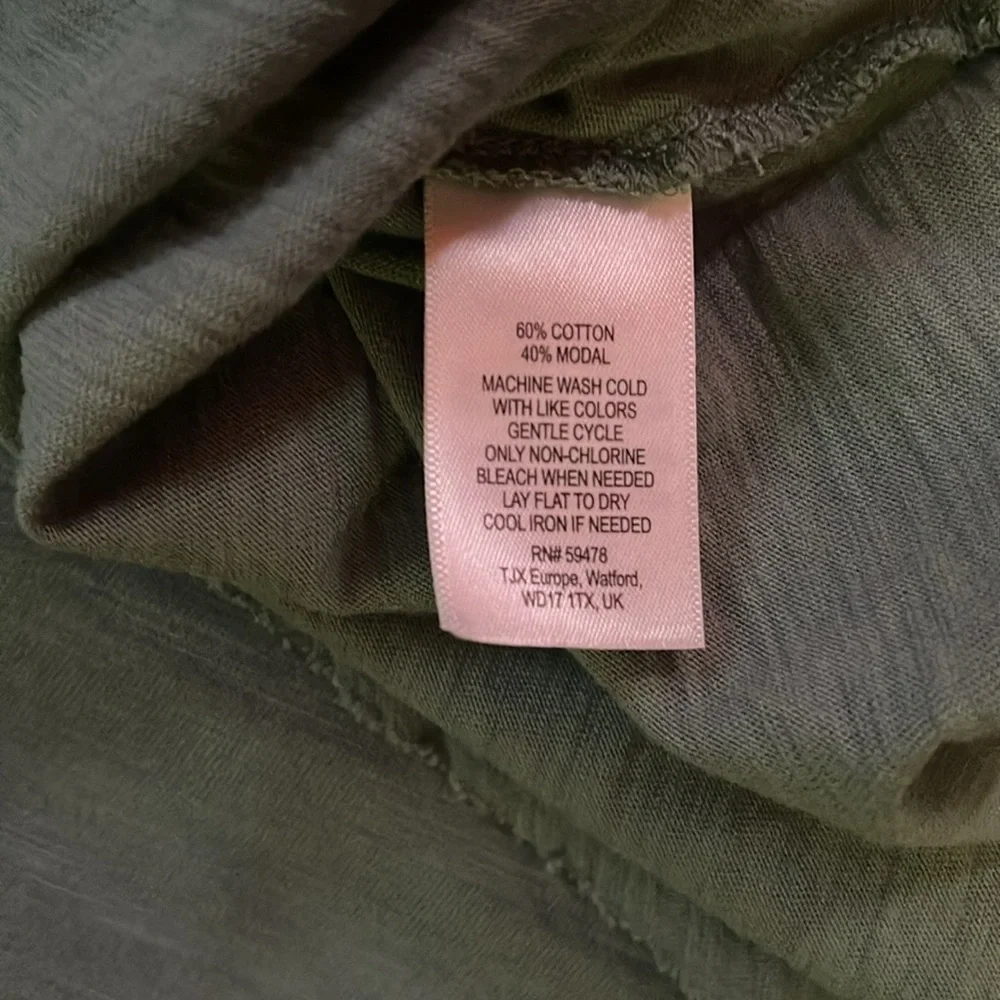 Cynthia Rowley short sleeved flared top size 1X - Picture 3 of 4